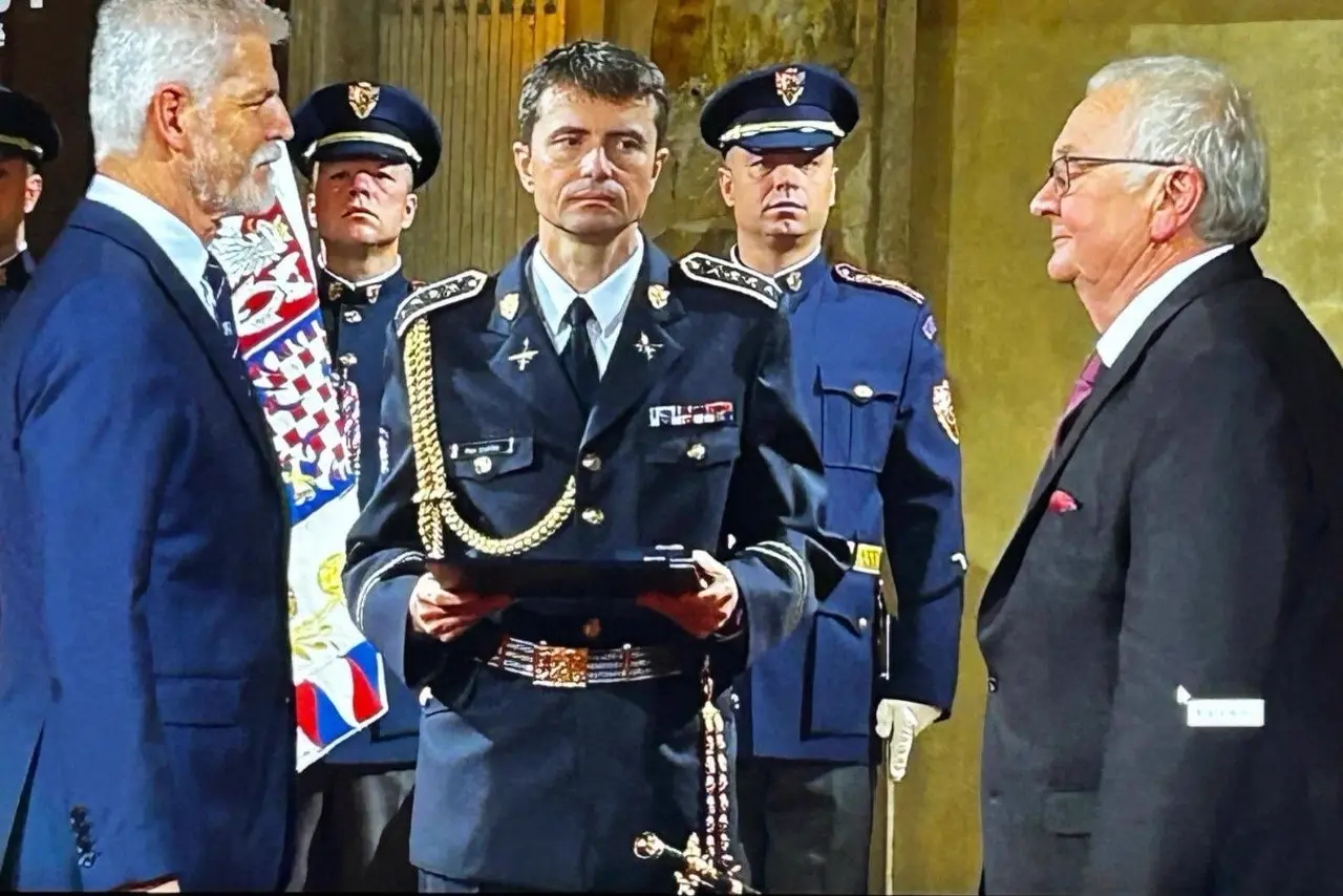 Zakladatel Kompostárny Jarošovice převzal medaili z rukou prezidenta ČR